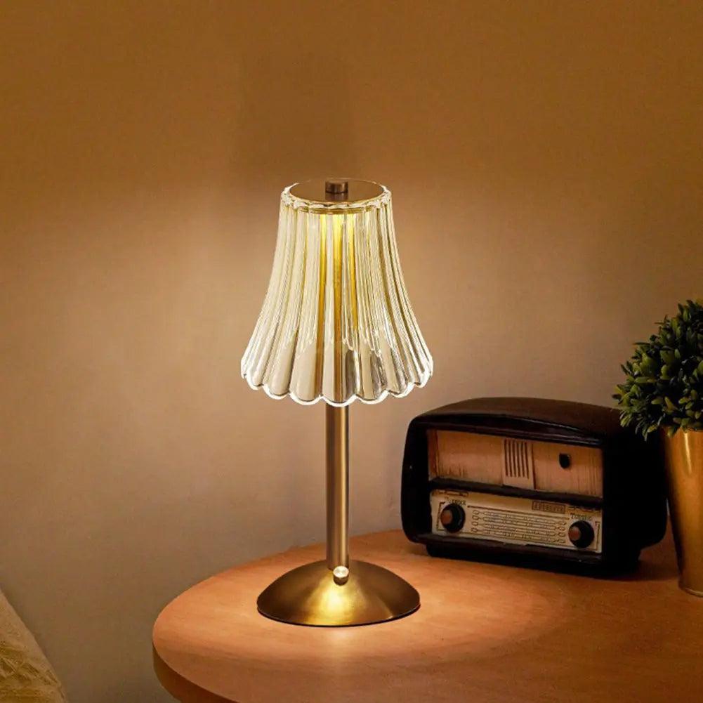 CrystalLuxe – Vintage-Tischleuchte mit elegantem Glanz 6