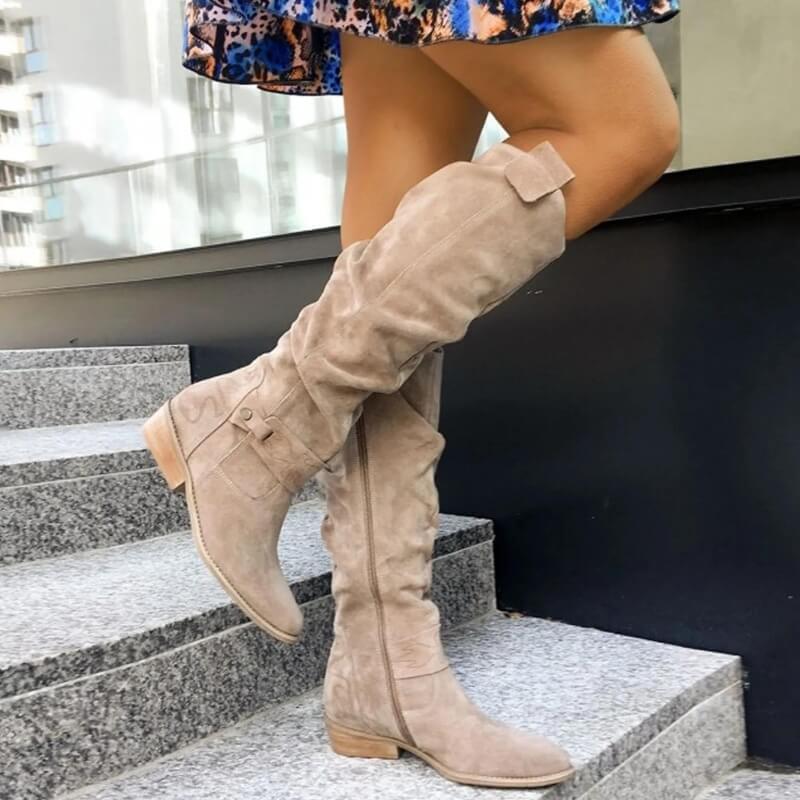 Damen Stiefel im modernen Chic – Bequeme und stilvolle Herbst- und Wintermode 0