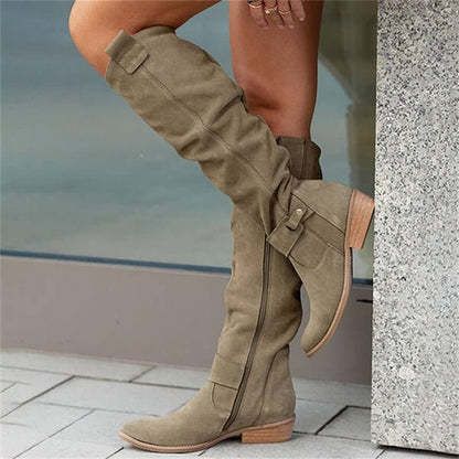 Damen Stiefel im modernen Chic – Bequeme und stilvolle Herbst- und Wintermode 5