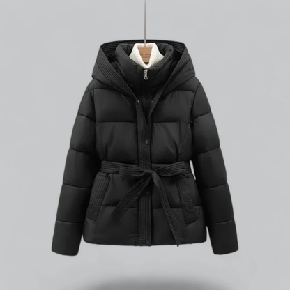 Delilah | Warme Pufferjacke mit Kapuze und Gürtel für den Winterstil der Damen 0