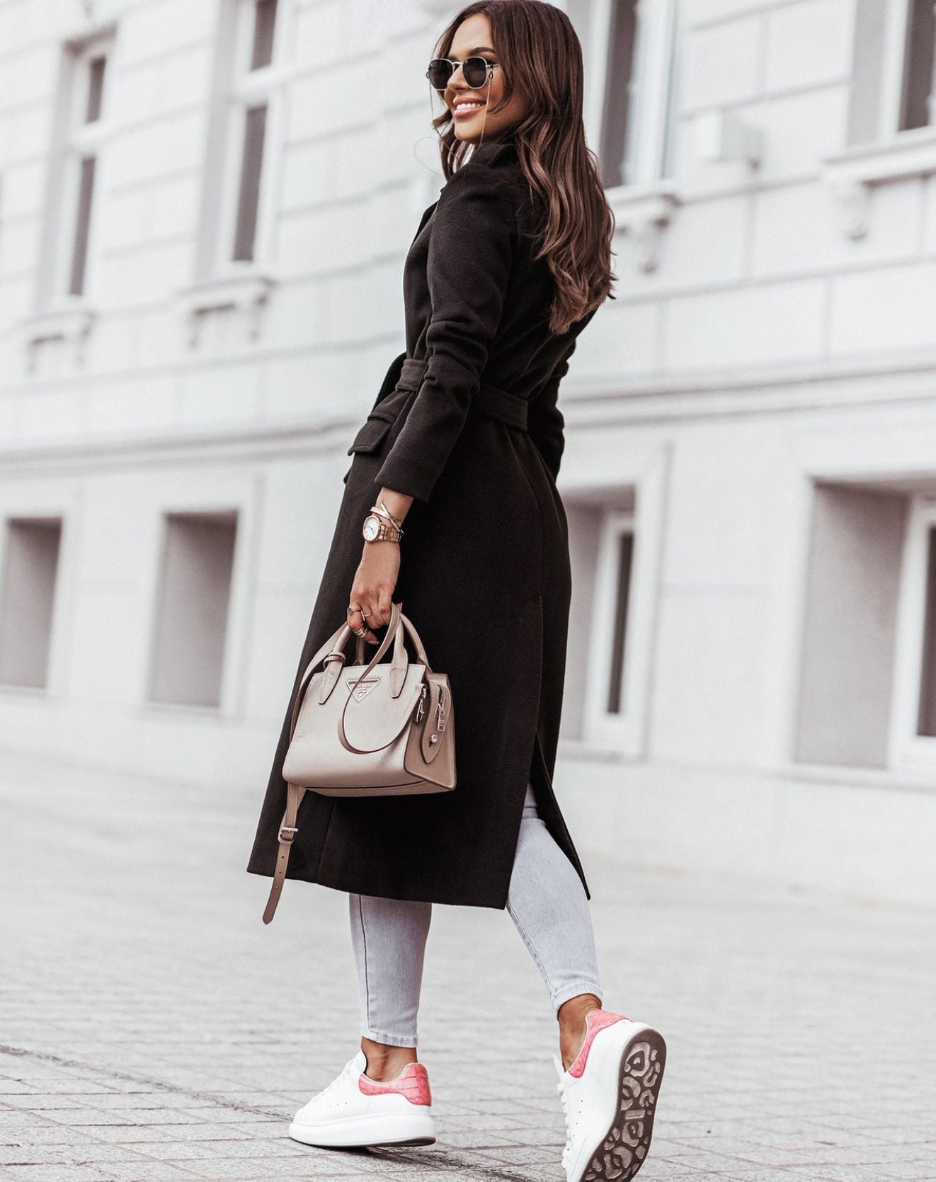 Women's Classic Trench Coat – Elegant With Belt for Autumn & Winter