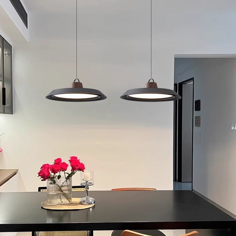 Fidelight | Skandinavische Pendelleuchte aus Holz/Metall für elegantes Esszimmer 4