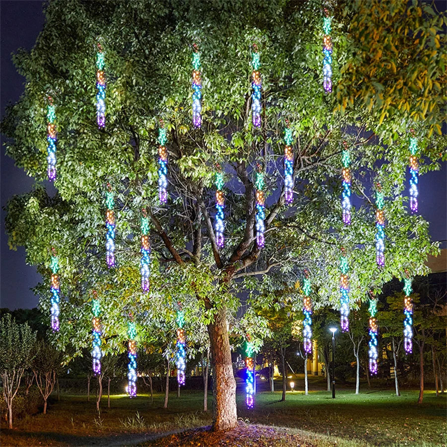 GlowCascade – Hängende LED-Lichterketten für Garten & Party 3