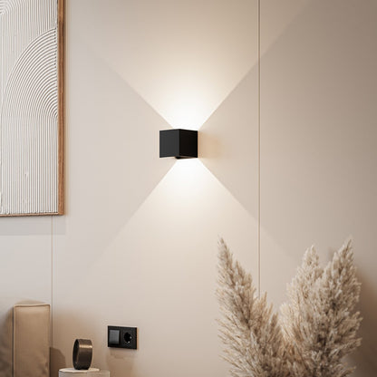 GuardGlow – LED-Wandleuchte mit warmem Licht 1