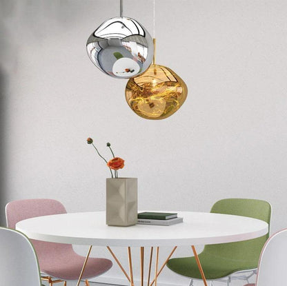 GentleGlow – Clear pendant light for a calming atmosphere