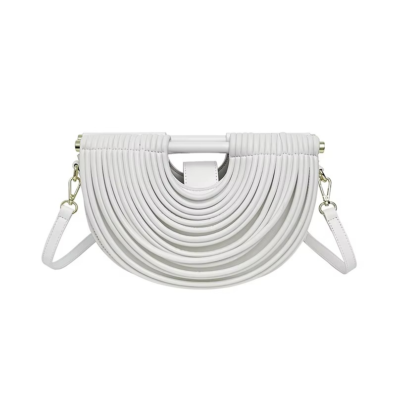 Handgewebte Abendtasche mit Halbmondmuster aus Seil 2