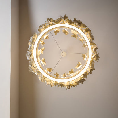 Illunor | Eleganter Kronleuchter mit modernem Touch aus Keramikblumen 4