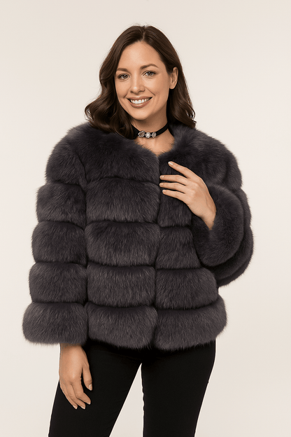 Kirsten | Kurze flauschige Winterjacke aus Kunstfell für Damen 22