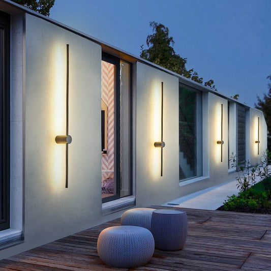 Klarvia | Luminous Line Außenleuchte für moderne Eleganz 0