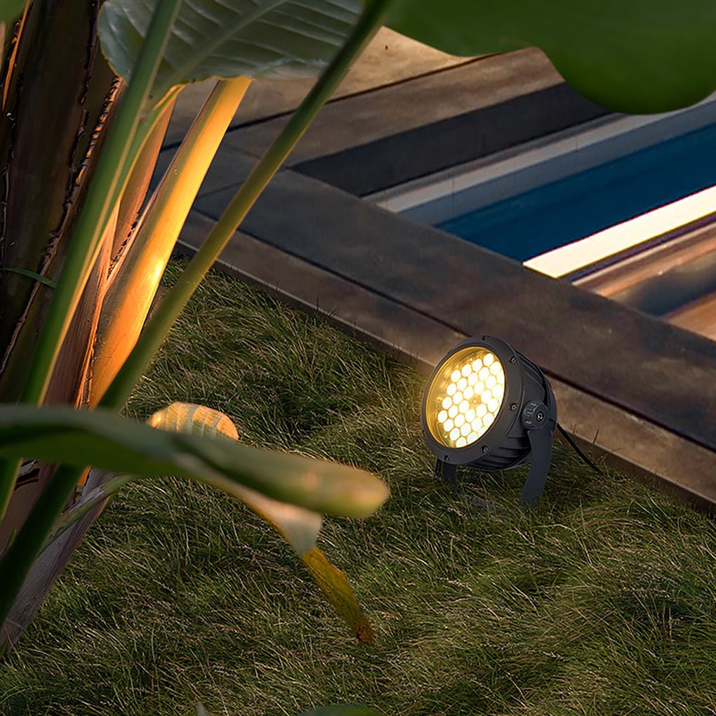 LED-Solarstrahler für den Außenbereich – wetterfeste Landschaftsbeleuchtung für Bäume, Zäune und Wege 4