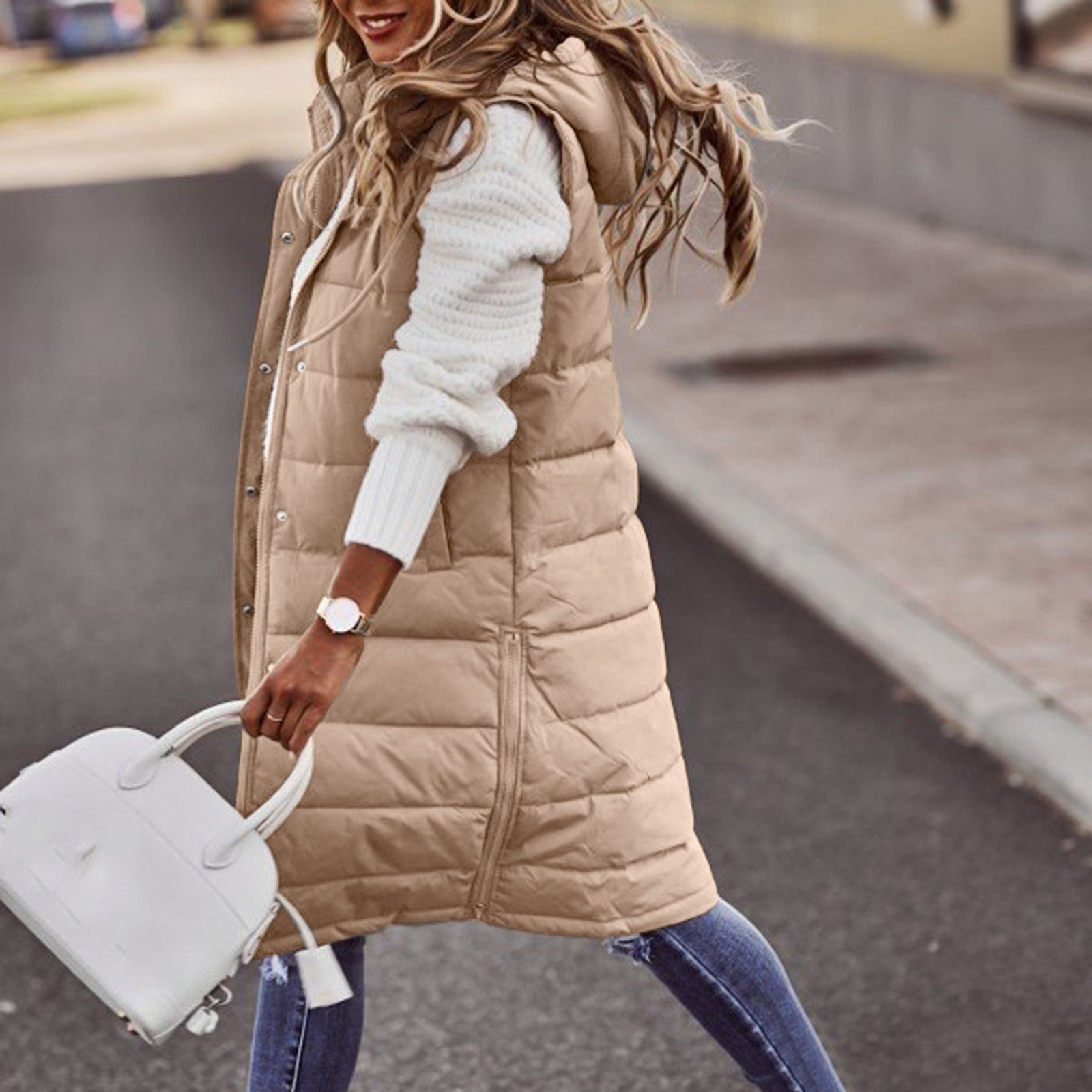 Langer Bodywarmer für Damen – Übergroße Passform – Gesteppte Wattierung – Überzieh-Stil mit Kapuze 4