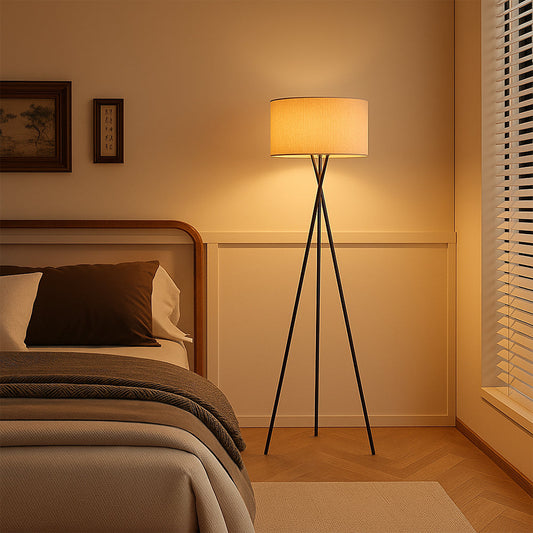 Lightrum | Seiden-Stehlampe für moderne Ästhetik 0