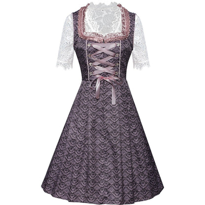 Lila besticktes Dirndlkleid mit Spitzenschürze und Bluse zum Oktoberfest 6