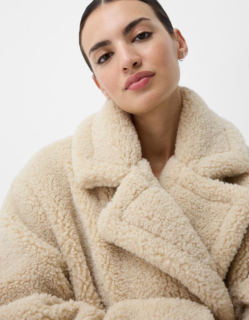 Lorena | Eleganter Oversize-Faux-Fur-Mantel für Damen – Stilvoll und warm 4
