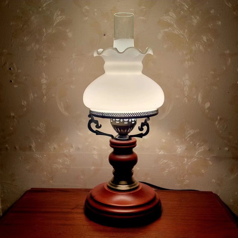LumaSophie – Klassische rotbraune Urnen-Tischlampe 2