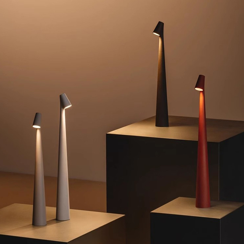 Lumina | Elegante minimalistische Tischlampe 1