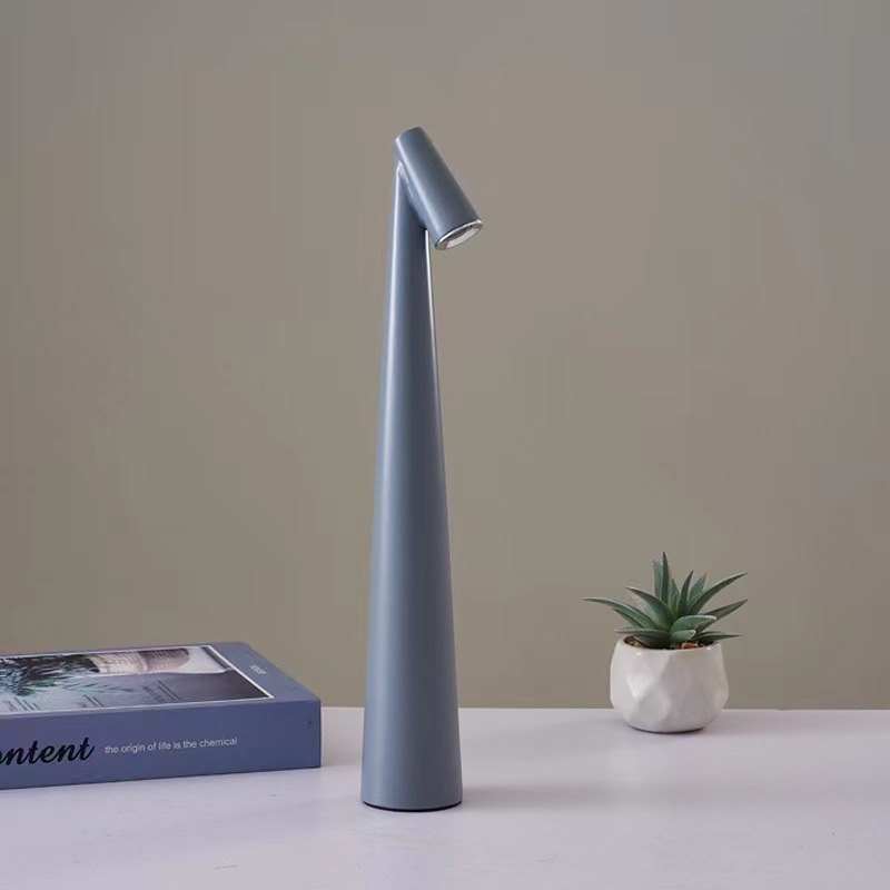 Lumina | Elegante minimalistische Tischlampe 5