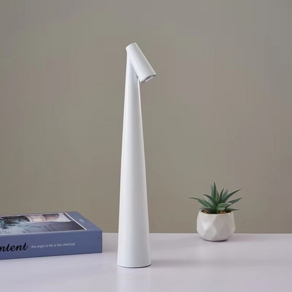 Lumina | Elegante minimalistische Tischlampe 8