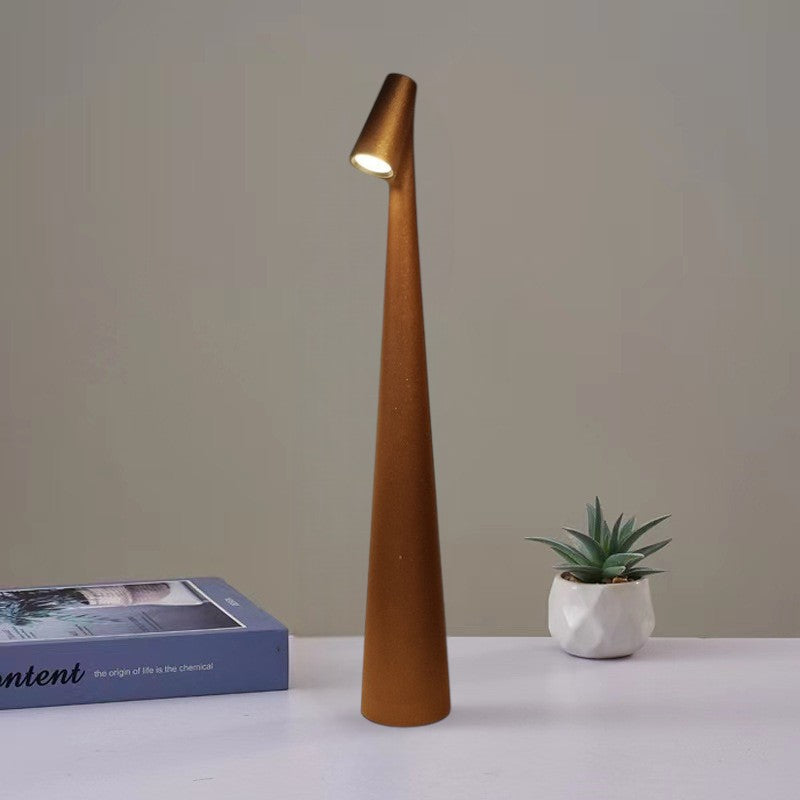 Lumina | Elegante minimalistische Tischlampe 9