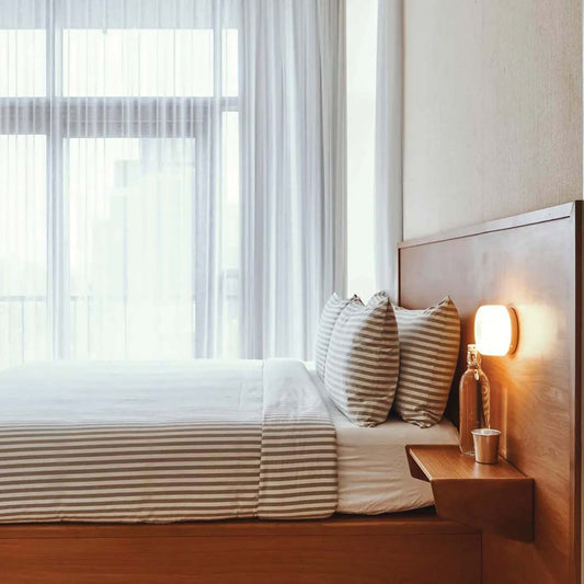 Modern Wall Light Elegant Dimpled Design Metal and Glass Sconce 4
