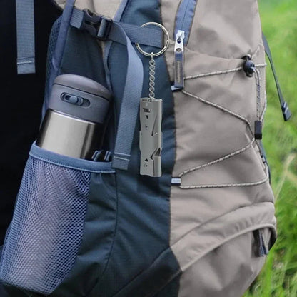 Notfallpfeife aus Aluminium und Edelstahl – 120 dB Lautstärke, Wetterfest und Ultraleicht, Kompakt für Outdoor-Abenteuer 4