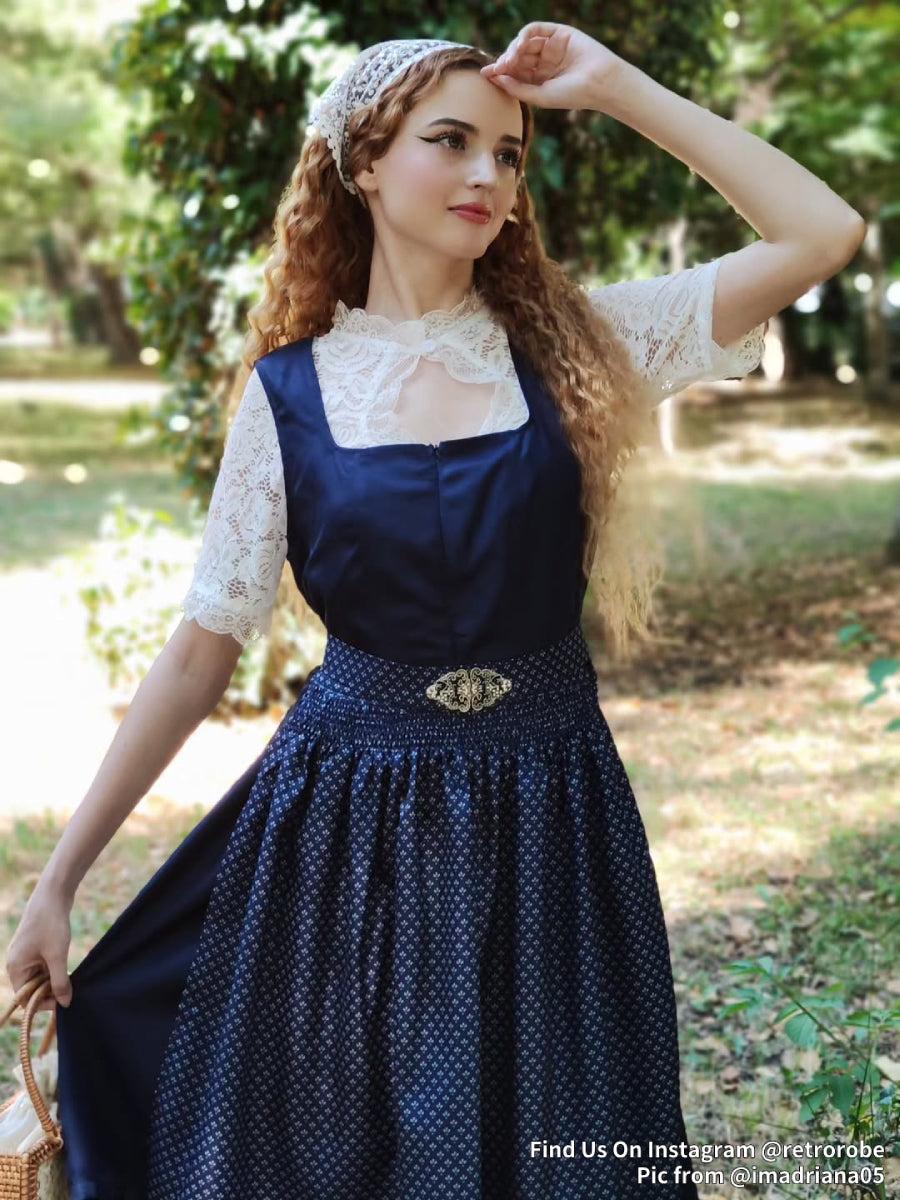 Oktoberfest Bayerisches Dirndlkleid mit Schürze und Spitzenbluse 5