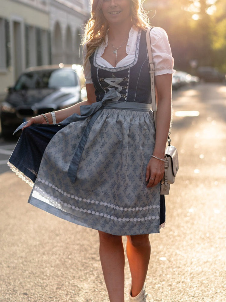Oktoberfest Blaues klassisches Dirndlkleid mit Schürze 1