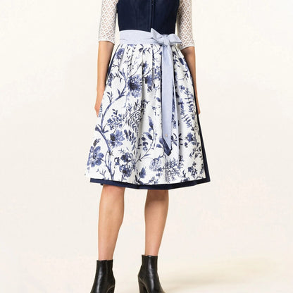 Oktoberfest Dirndlkleid mit blauem Blumenmuster und Schürze 3
