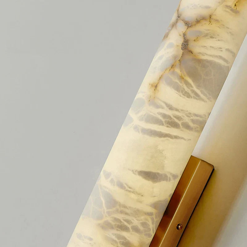OpalAura – Elegante Marmor-Wandleuchte 7
