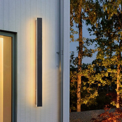 Outdoor Wall Light Contemporary Black Metal LED Design 8