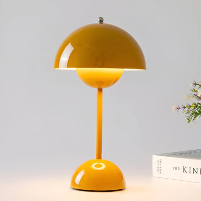 EisLicht – Modern table lamp design