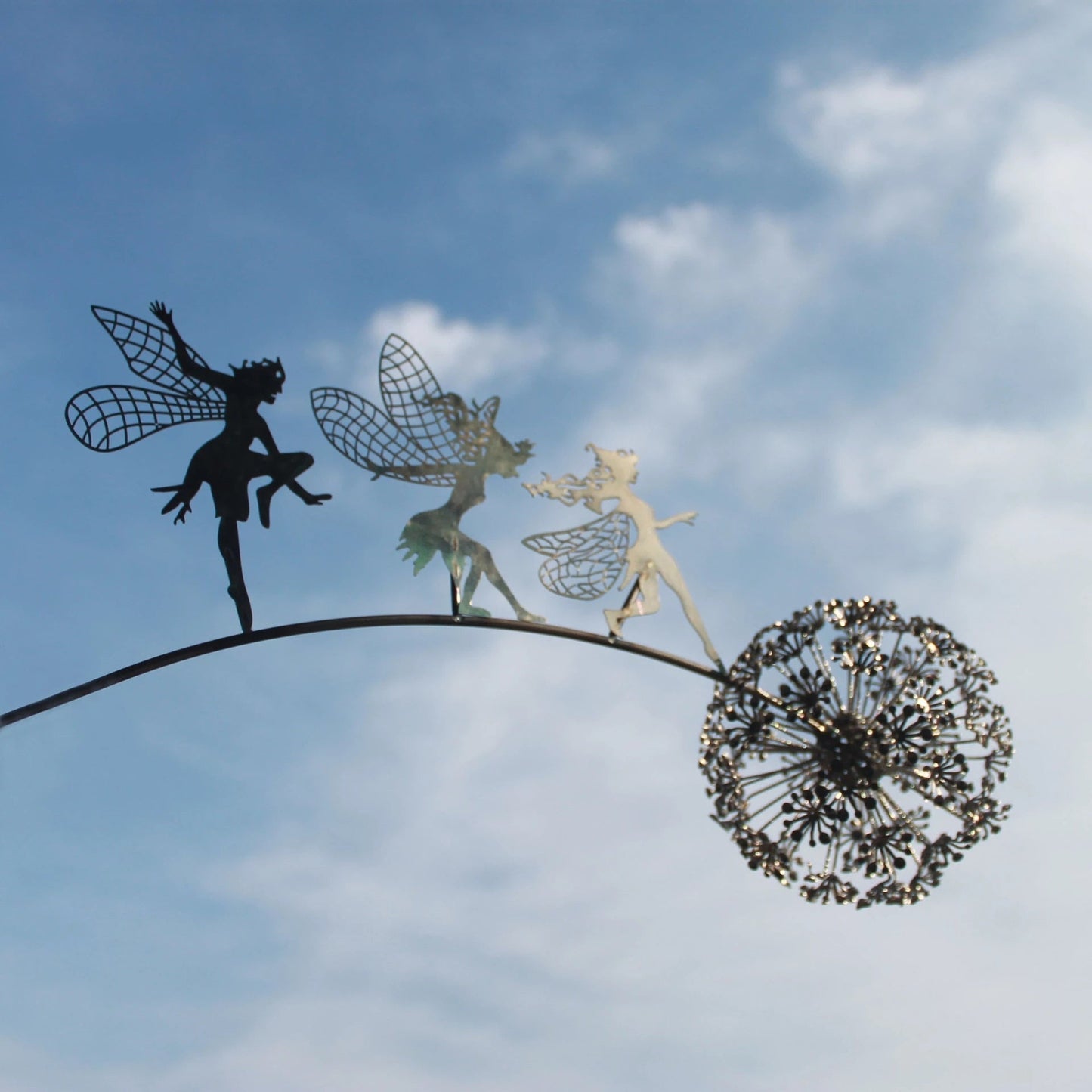 Enchanting garden fairy made of metal – Weatherproof sculpture for your garden decoration