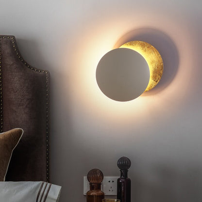 Aura Eclipse Light – Wall Lamp in Solar Eclipse Shape