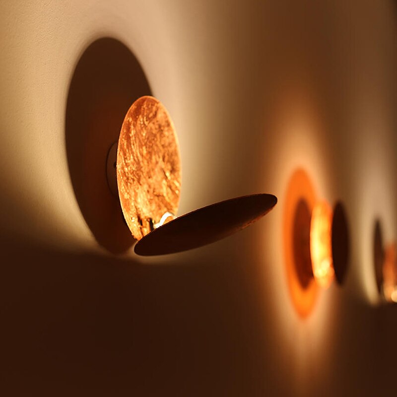 Aura Eclipse Light – Wall Lamp in Solar Eclipse Shape