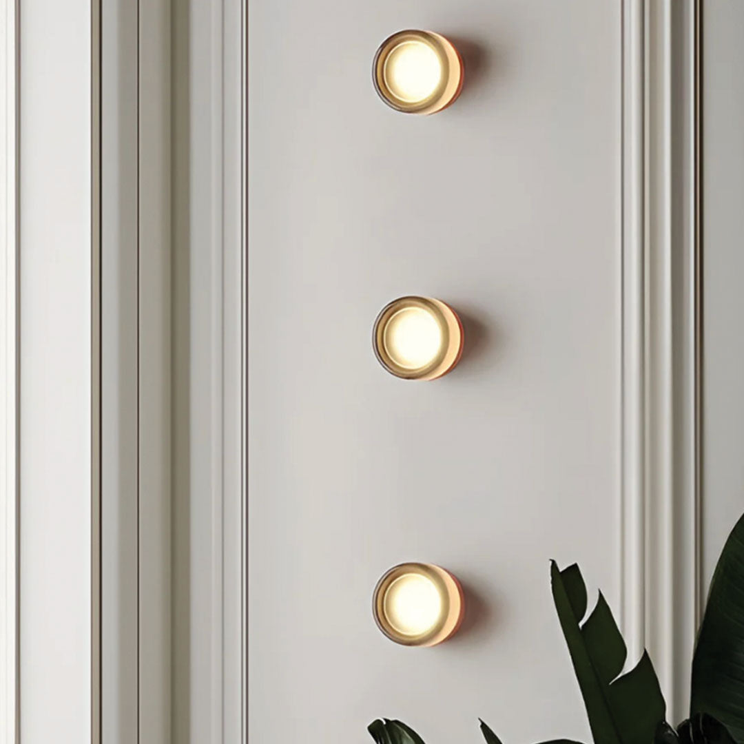 PerlenLicht – Exclusive wall lamp with dent effect