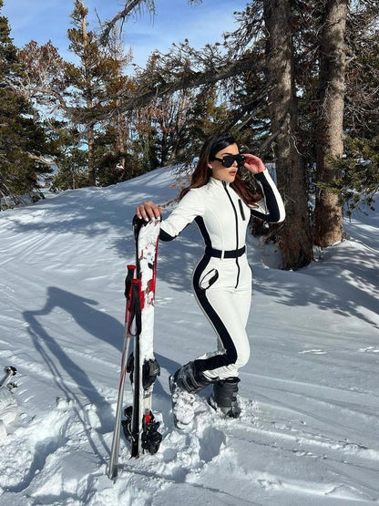 SnowLuxe – Anspruchsvolles und gemütliches Damen-Winterski-Outfit mit schmeichelndem Taillengürtel 0
