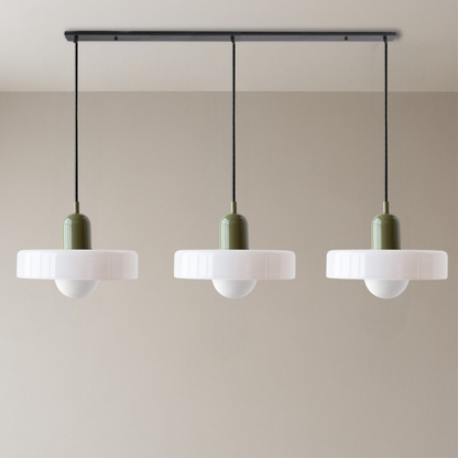 SoftGlow | 3-flammige Bauhaus-Pendelleuchte aus farbigem Glas für das Wohnen 15