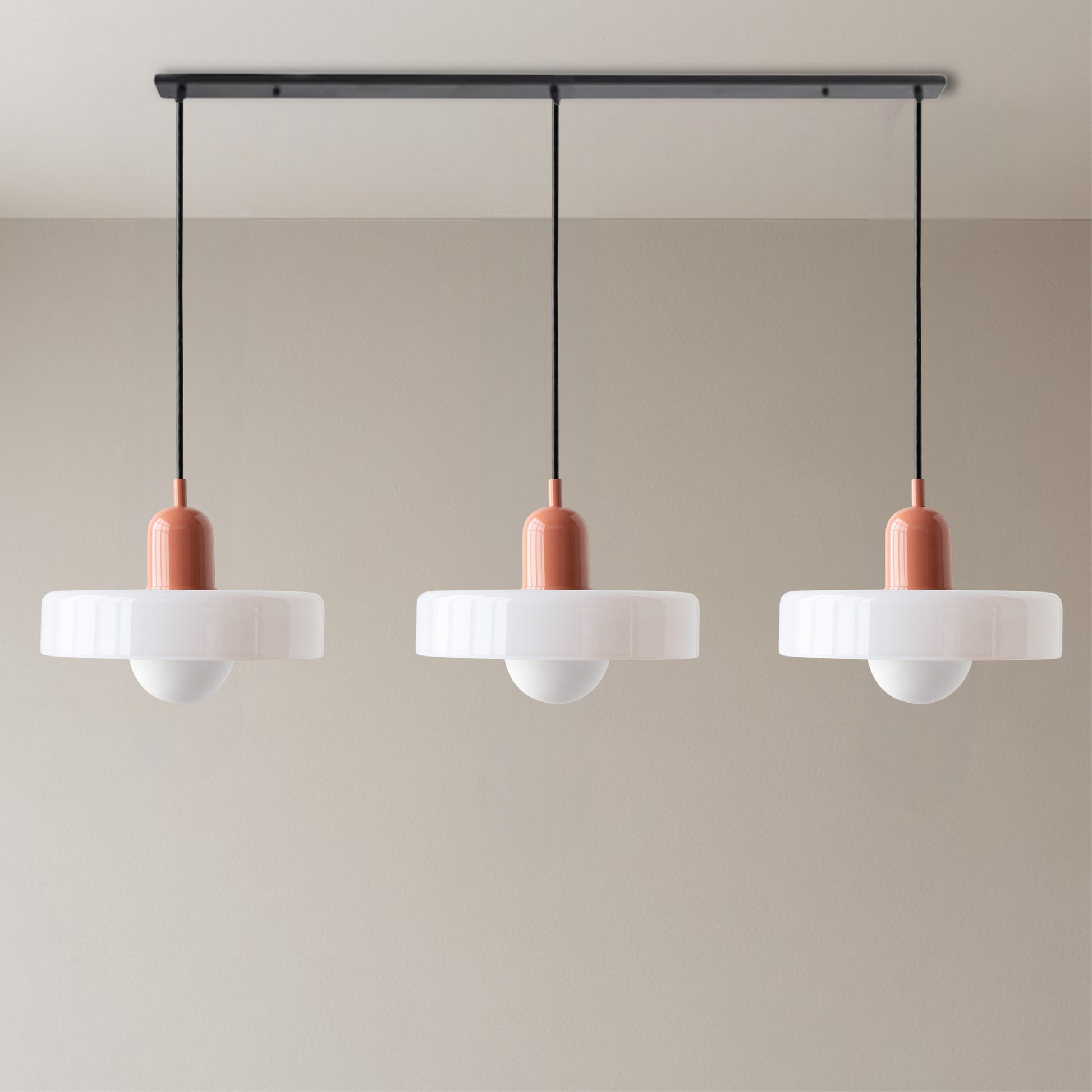 SoftGlow | 3-flammige Bauhaus-Pendelleuchte aus farbigem Glas für das Wohnen 18