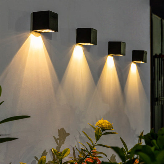 Solar LED Außenwandlampe – Wetterfeste Aussenleuchte für stilvolle Außenbeleuchtung im Garten 0