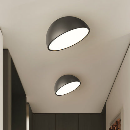 Solvra | Moderne halbrunde Deckenleuchte 0