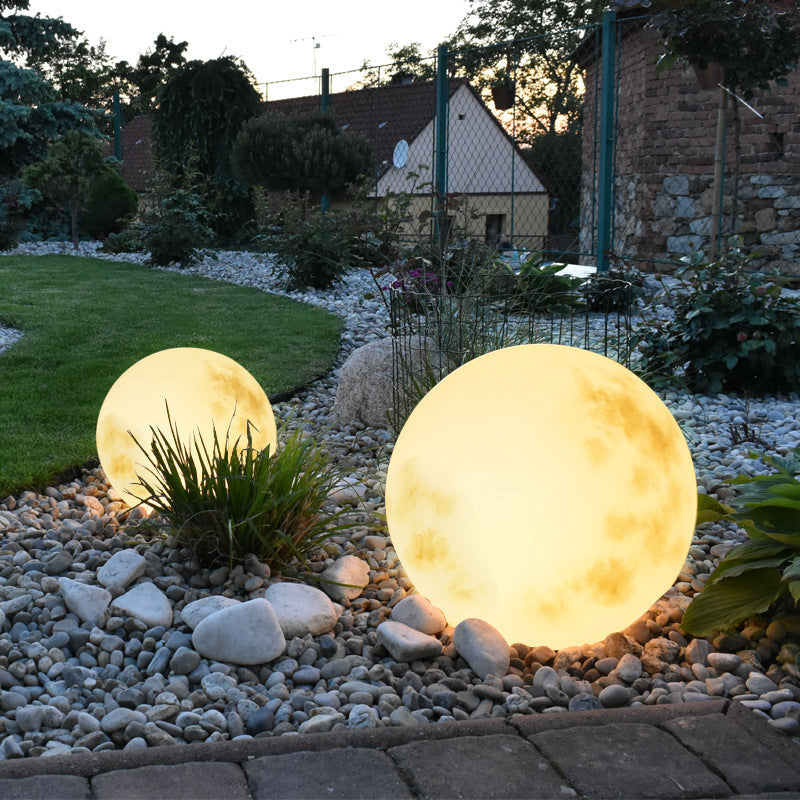 Solvyn | Sphärische solarbetriebene Gartenmondlampe 1