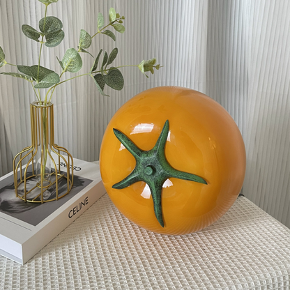 Statuenhaft | Dekorative Tomaten-Tischlampe 4