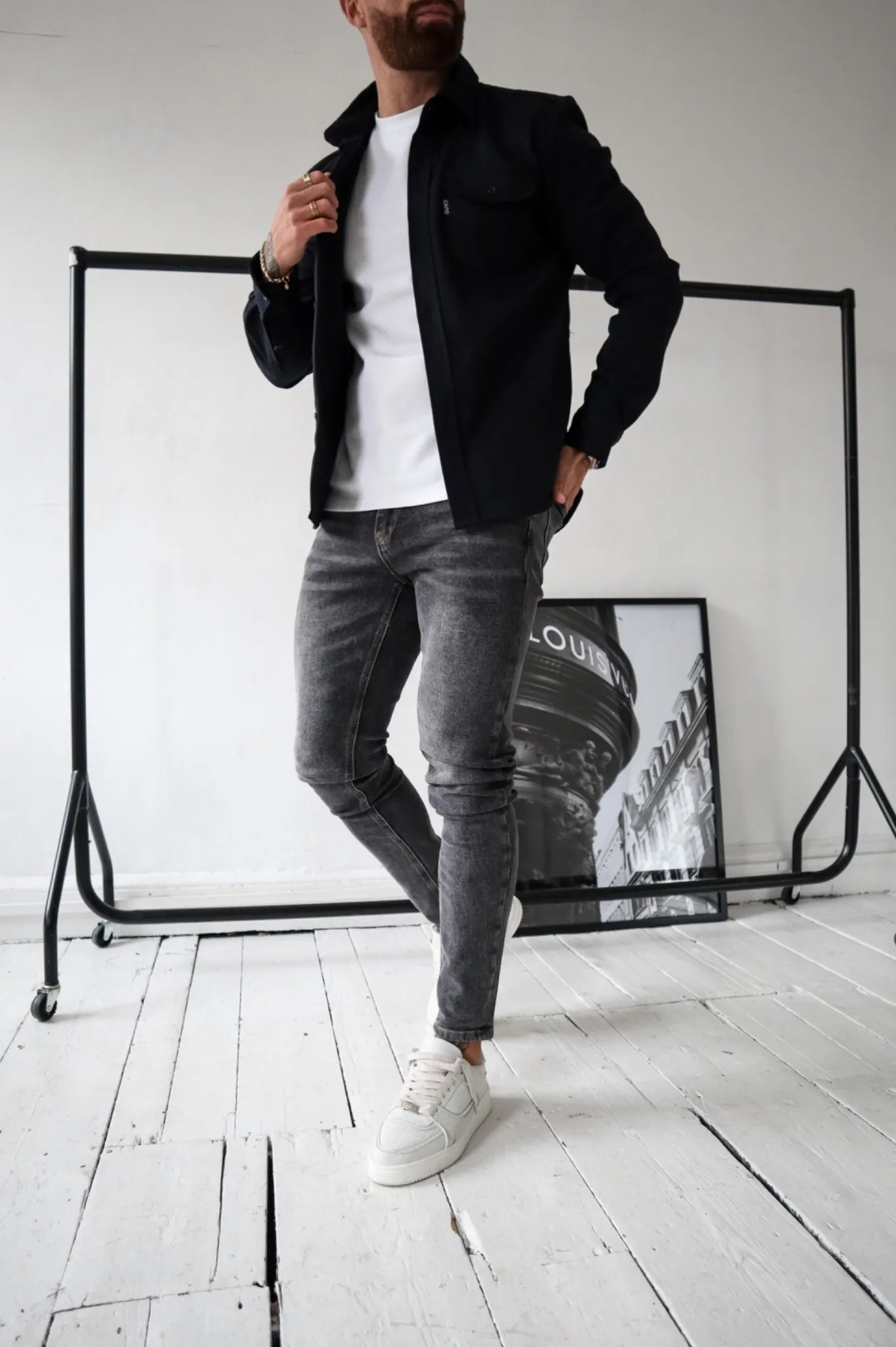 TailorEdge | Geknöpfte Hemdjacke für Herren mit Brusttaschen 7