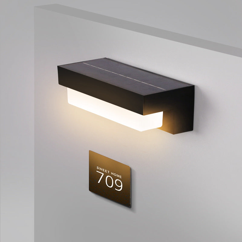 TerraLux | Solar-Wandleuchte für minimalistisches Wohnen 4