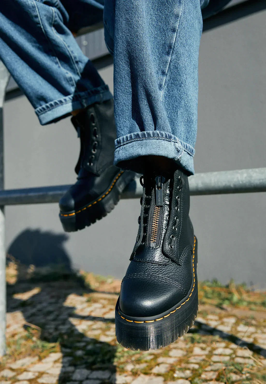Unisex Absatzstiefel Schwarz Hochwertiges Leder Stabiler Absatz für Damen und Herren 0