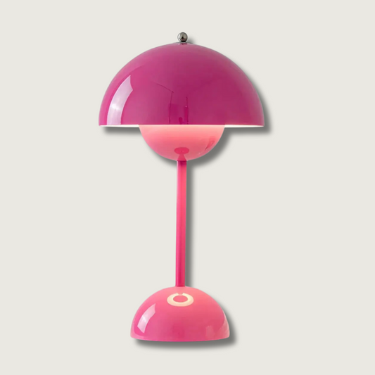 EisLicht – Modern table lamp design