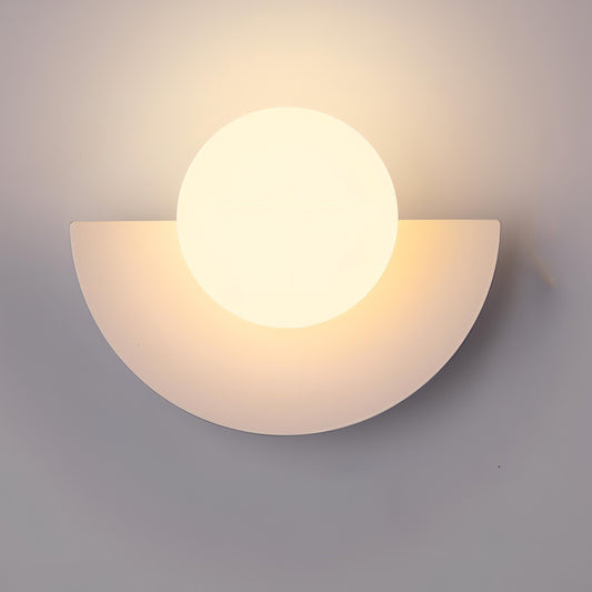 Vionis | Halbrunde Wandleuchte im nordischen Stil für minimalistische Eleganz 0