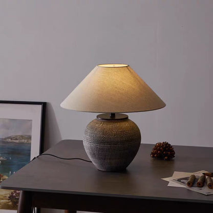 Vyntra | Vintage-inspirierte Keramik-Tischlampe 3