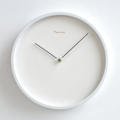Wanduhr Modern aus Holz im Skandinavischen Design – Minimalistische 30 cm Uhr mit Weißem Zifferblatt und Schwarz für Stilvolles Wohnen 0