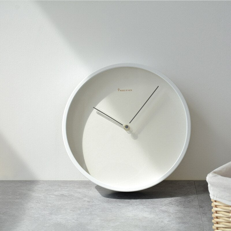 Wanduhr Modern aus Holz im Skandinavischen Design – Minimalistische 30 cm Uhr mit Weißem Zifferblatt und Schwarz für Stilvolles Wohnen 1